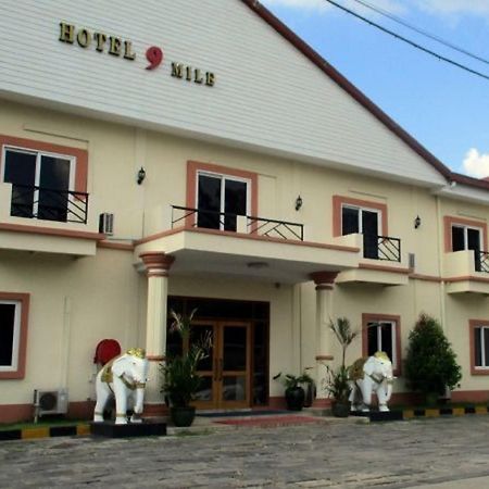 Hotel 9 Mile Yangon Eksteriør bilde