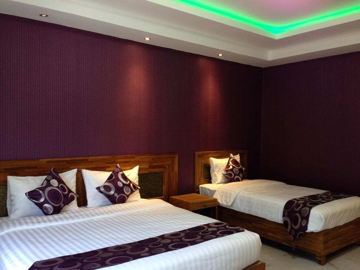 Hotel 9 Mile Yangon Eksteriør bilde